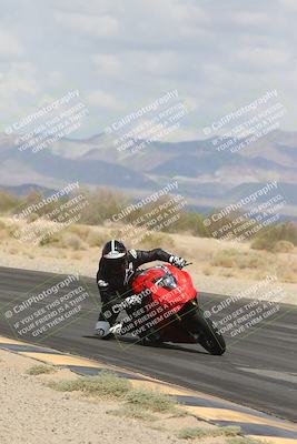 media/May-05-2025-Moto Forza (Mon) [[3c1838c5e5]]/2-B Group/Session 2 (Turn 7 Inside)/